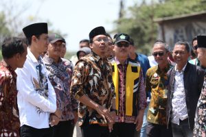 Gus Muhdlor Sidak Proyek Betonisasi Banjarsari – Damarsi, Progres Surplus 9 Persen