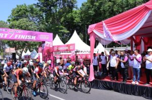 549 Pembalap Ramaikan Road to Tour of Kemala Seri 3 Gresik Criterium 2023