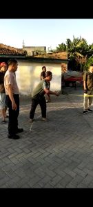 Ujian Praktek SIM huruf S ada di RW 3 Kelurahan Balasklumprik dikerjakan Gotong Royong.
