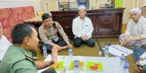 Gelar Jumat Curhat, Polres Sumenep Kunjungi Ponpes Darul Ihsan Talango