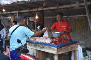 Omsetnya Meningkat, Pedagang Pasar Larangan Saat Pindah Tempat Sisi Barat
