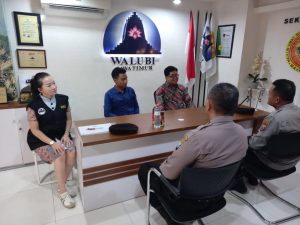 Kasat Pamobvit didampingi Polisi RW bersilaturahmi kepada para tokoh agama berjalan dengan lancar
