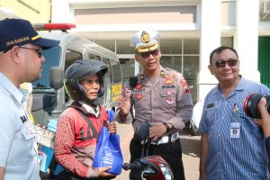 Dicegat Polisi Saat Kegiatan Operasi Zebra, Pedagang Susu ini malah Bahagia