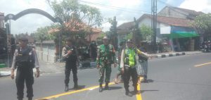 Polsek Mengwi Amakan Giat Pengabenan di Puri Mayun Mengwi
