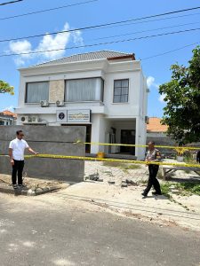 Update Perkembangan Kasus Penyegelan Kantor LABHI, Polisi Pasang Police Line dan Sita Barang Bukti