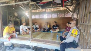 Tanggapin Keluhan Warga Br. Betngandang Sanur Kauh Polisi Banjar Dan Bhabinkamtibmas Gelar Pertemuan