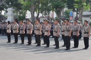 Kapolrestabes Surabaya Pimpin Upacara Serah Terima Jabatan Kasat Binmas, Kabaglog dan Tujuh Kapolsek Jajaran