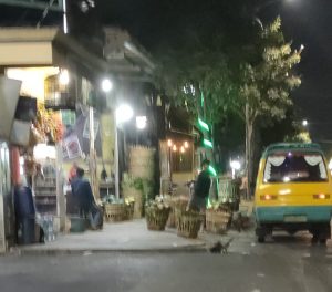 Warga Berharap Pemkot Surabaya Menertibkan Fasilitas Umum Yang Digunakan Tidak Semestinya
