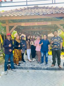 Dosen Unesa Lakukan Peningkatan Kualitas Usaha Pengrajin Batik Bojonegoro