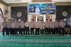 Polrestabes Surabaya Gelar Peringatan Maulid Nabi Muhammad SAW