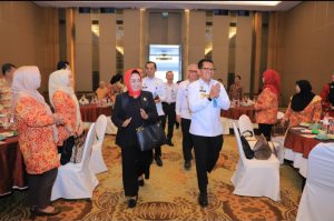Kakanwil Kemenkumham Jatim Ingatkan Notaris Untuk Menjunjung Tinggi Profesionalisme Dan Kode Etik Yang Berlaku
