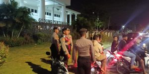 Beri Rasa Aman, Personil Polres Bangkalan Patroli Malam Kawasan UTM