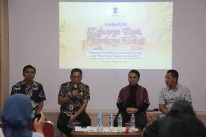 PEMKOT SURABAYA GELAR NIKAH MASSAL HABISKAN MILIARAN RUPIAH, TANPA APBD