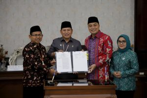 CEGAH PERKAWINAN DINI, WALI KOTA ERI MOU DENGAN PENGADILAN AGAMA DAN KEMENAG SURABAYA