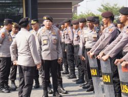 Polresta Sidoarjo Melakukan Persiapan Pemilu 2024,Kakor Sabhara Baharkam Polri Cek Kesiapan Personel Ops Mantap Brata