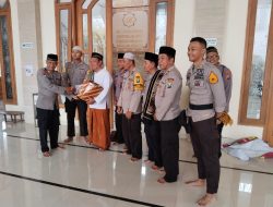 Supaya Pemilu 2024 Tidak Terpecah Belah, Polres Nganjuk Gelar Jum’at Curhat Ajak Jamaah Untuk Antisipasi Terjadinya Gangguan Kamtibmas