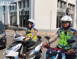 TINGKATKAN PELAYANAN PUBLIK POLRESTABES SURABAYA SIAPKAN SPKLU PLN