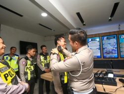 Saat Ini, Polantas Surabaya Dipasangi Kamera Bodi dan GPS
