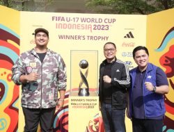 Sambutan Meriah Tropy Experience Piala Dunia U-17 di Surabaya
