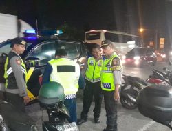 Tampilkan Bluelight Patrol Dimalam Hari Polsek Denpasar Barat Tingkatkan Keamanan Wilayah