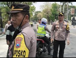 Polres Nganjuk Lakukan Penyekatan Antisipasi Gangguan Kamtibmas Saat Pengesahan Anggota Baru IKSPI Kera Sakti
