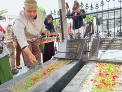 Rayakan Dies Natalis ke-59 dan Hari Pahlawan, Stikosa AWS Kenang Tiga Tokoh Pers Nasional