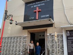 Wujud Pelayanan Prima, Polres Gresik Laksanakan Pengaman Gereja