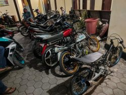 Tindaklanjuti Keluhan Warga Saat Jumat Curhat, Polisi Amankan 9 Motor Protolan di Situbondo