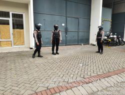 Memastikan keamanan Logistik KPU Kabupaten Gresik, Polres Gresik Perkuat Personil Polri