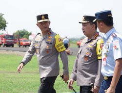 Kapolda Jatim Sambut Kedatangan Menko PMK dan Kapolri Gencarkan Penanaman 10 Juta Pohon