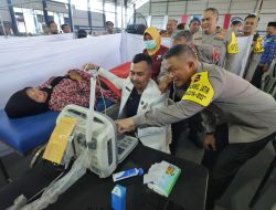 Tindaklanjuti Jumat Curhat Polda Jatim Gelar Baksos dan Bakkes di Sampang Madura