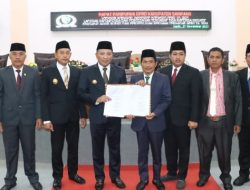 Bupati – Wabup Hadiri Rapat Paripurna, Sahkan Tiga Raperda Bersama Legislatif