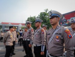 Kapolrestabes Surabaya Pimpin Pemberangkatan Bantuan Kemanusian ke Gaza Palestina