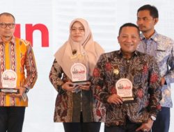 Bupati Sampang Terima Penghargaan Gerakan Smart City 2023