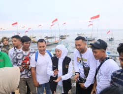 Gubernur Khofifah : Nelayan Jadi Pemersatu Indonesia Sebagai Negara Bahari