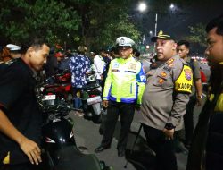Malam Pergantian Tahun Polres Pelabuhan Tanjungperak Tindak Puluhan Knalpot Brong di Suramadu