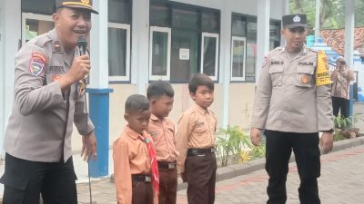 Polres Sampang Masifkan Police Goes To School Cegah Kekerasan Dan Kejahatan Pada Anak Di Kabupaten Sampang