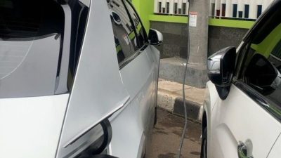 Inovasi Terbaru PLN, Tiang Listrik Dijadikan SPKLU, Ekosistem EV Makin Menarik