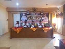 Dengarkan Keluhan Warga Kapolsek Mengwi Gelar Jumat Curhat di Kantor Desa Sembung