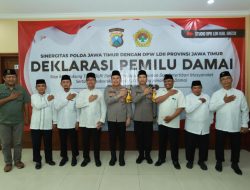 Kapolres Gresik bersama LDII ikuti Deklarasi Pemilu Damai DPW LDII Jawa Timur bersama Kapolda Jatim