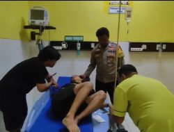 Kesigapan Personil Polres Sampang Bawa Petugas Pelipatan Surat Suara Pemilu 2024 Ke Rumah Sakit Karena Kram Perut