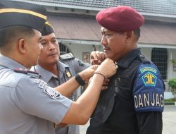 Raih Predikat WBK Kalapas I Madiun Dan Jajaran Sematkan Pin di Pakaian Dinas