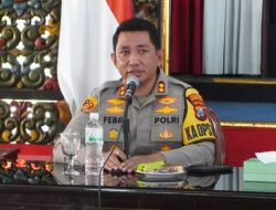 Kapolres Bangkalan Rapat Koordinasi Pengamanan Pelaksanaan Pemilu Tahun 2024 di Pendopo Agung