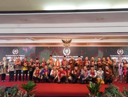 Kapolda Jateng dan Kabid Dokkes Dinobatkan Menjadi Tokoh inspiratif Jawa Tengah 2023