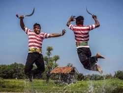 Mengupas Tradisi dan Budaya Suku Madura, Carok dan Senjata Tradisionalnya