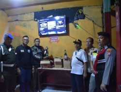 MASIH NEKAT BEROPERASI, SATPOL PP SURABAYA KEMBALI TERTIBKAN KEDAI YANG MENJUAL MINHOL TANPA IZIN