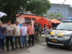 Kapolres Pamekasan Hadiri Pelepasan Pendistribusian Logistik Pemilu 2024