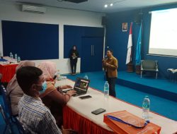 Stikosa-AWS Gelar Pelatihan Digital Public Relation untuk Praktisi Kehumasan