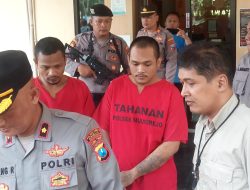 Saat Lagi Enak Nyapu Kalung Seorang Wanita Diembat Maling