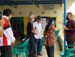 Mensos Bu Risma Pulang Kampung, Nyoblos di Surabaya